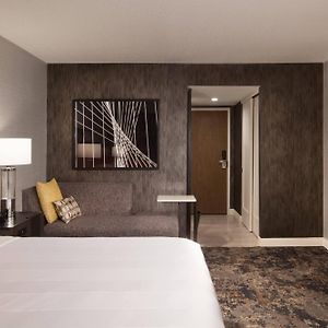 Upper Floors King Room